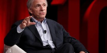 Ray Dalio studied 500 years of history and says there are 5 cycles driving today’s markets with the same patterns repeating ‘like a movie’