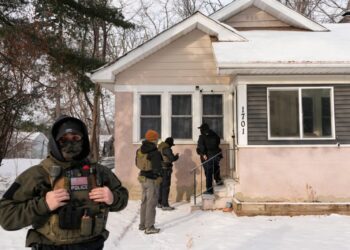 DHS: No judicial warrant? No problem.