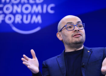 AI luminaries at Davos clash over how close human level intelligence really is
