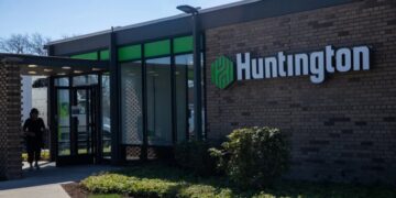 After 160 Years, Huntington is still opening branches—and it’s powering digital growth, says CFO