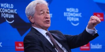 Jamie Dimon’s reality check for ambitious workers: ‘There’s going to be a grunt part to every part of a job. Get over it’