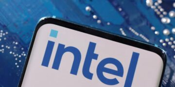 Intel shares plunge as chipmaker suffers manufacturing woes, inventory shortages