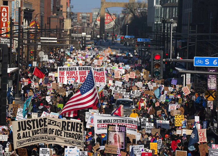 Minnesotans Shutter Businesses and Call Off Work in Economic Blackout Day to Protest ICE