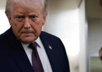 Democrats laugh as Trump hits campaign trail early amid sinking poll numbers