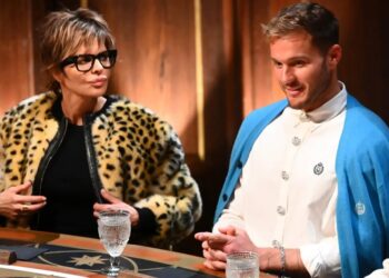 Lisa Rinna calls ‘Traitors’ rival Colton Underwood a ‘stalker’ after learning about his scandalous past
