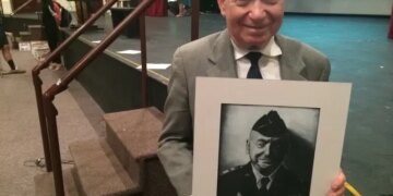 Critics slam Mayor Mamdani for using Holocaust survivor for ‘photo op’