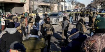 Video: Man shot and killed in Minneapolis as ICE agents hold him down