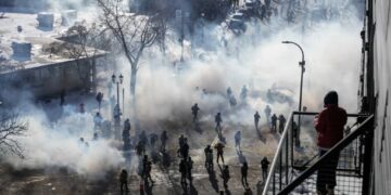 Chaos in Minneapolis as bystanders clash with law enforcement after shooting: ‘I’m angry!’