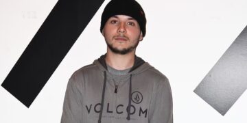 MAGA Star Turns on Trump Over Killing of VA Nurse