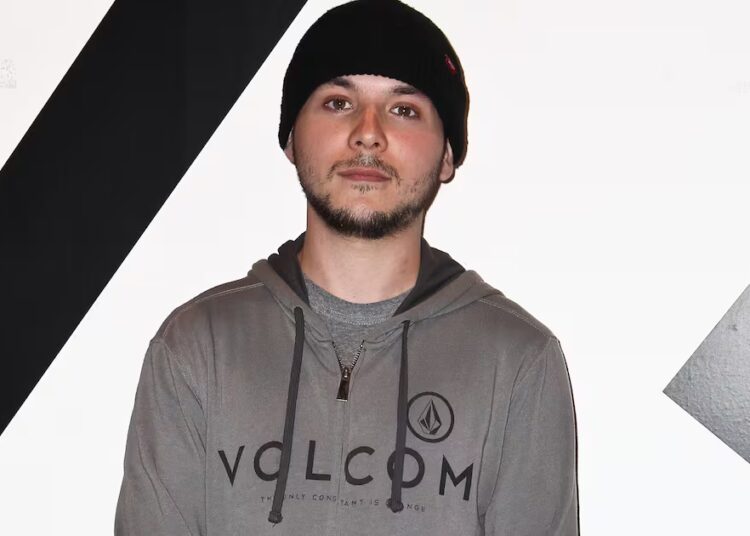 MAGA Star Turns on Trump Over Killing of VA Nurse