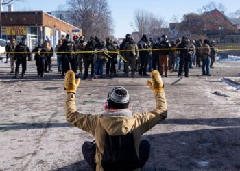 Photos of Minneapolis Protests As City Erupts in Anger Over Killing By Federal Agent