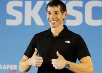 ‘It was very windy, so I was like, don’t fall off the spire’: American rock climber scales Taipei 101 skyscraper in just 90 minutes with no ropes