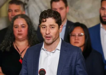 Trump stuns with call to Minneapolis mayor: ‘Feels like unconditional surrender’