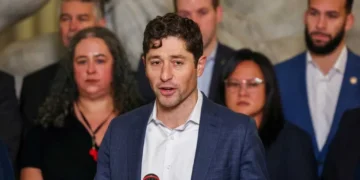 Trump stuns with call to Minneapolis mayor: ‘Feels like unconditional surrender’