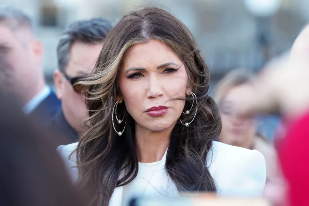 Another Republican breaks ranks and calls for congressional hearings on ICE killings