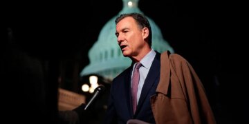 7 House Democrats Voted for a DHS Funding Bill. 1 Says He Now Regrets It