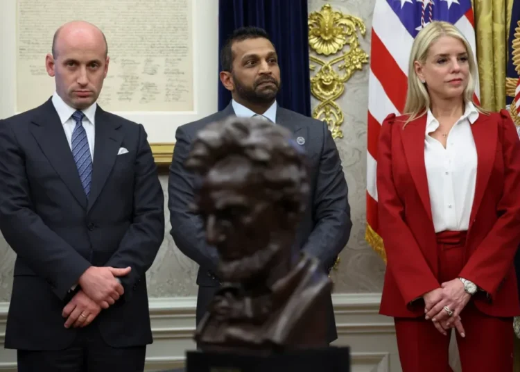 Telling signs point to which Trump official might be ‘sidelined’ next: report