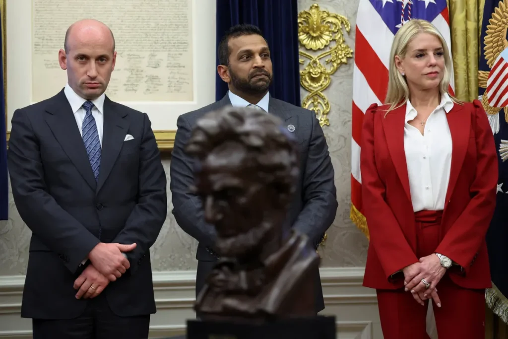 Telling signs point to which Trump official might be ‘sidelined’ next: report