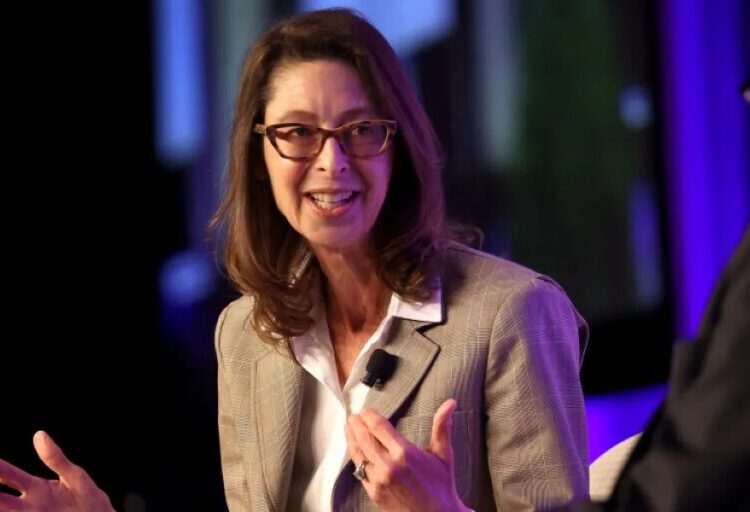 Fidelity enters crowded stablecoin field with new FIDD token