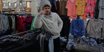 Middle East worries over possible U.S. strike on Iran one month after protests began