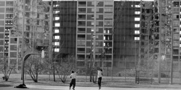 The Long-Term Benefit of Gentrifying Cities