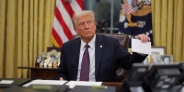 White House seeks ICE compromise as Trump fears shutdown: ‘Moving in Democrats’ direction’