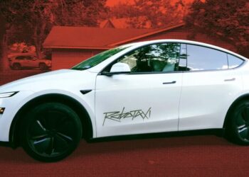 Tesla Quietly Pauses Its “Unsupervised” Robotaxi Rides as Reality Sets In