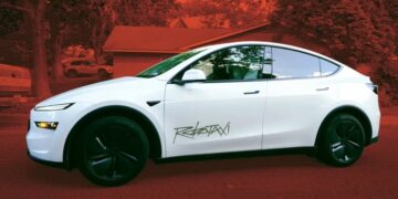 Tesla Quietly Pauses Its “Unsupervised” Robotaxi Rides as Reality Sets In