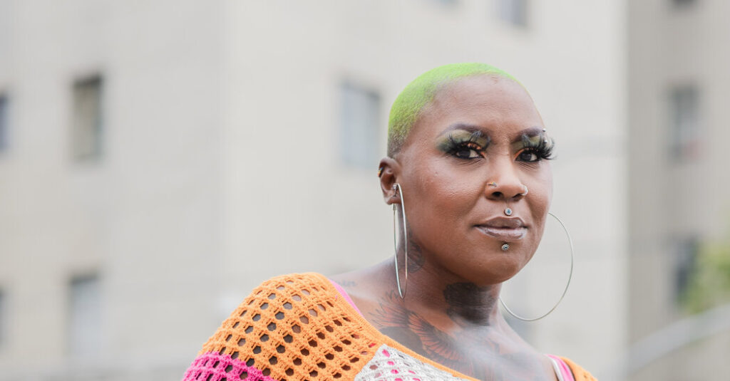 Shirley Raines, Who Gave L.A.’s Homeless Food and Makeovers, Dies at 58