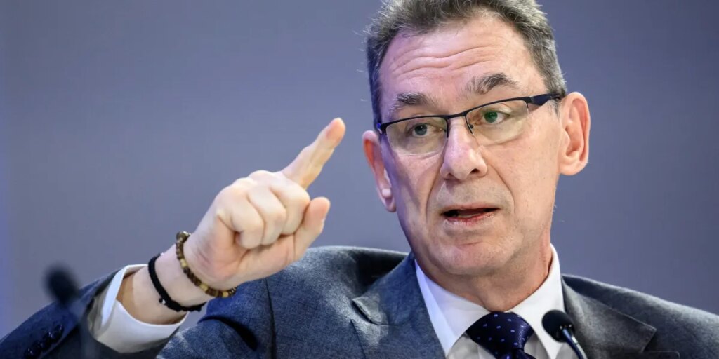 Pfizer CEO Albert Bourla’s best leadership advice: Being optimistic is better than being right