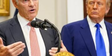 Dr Oz hit by humiliating putdown as he tries to shame LA