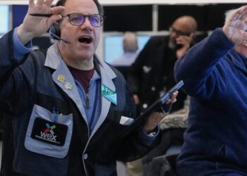 Kevin Warsh’s Fed nod sends gold plunging and chops 31.4% off silver as dollar strengthens in Friday trading