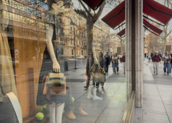 In Spain’s ‘Little Caracas,’ Venezuelan Exiles Are Still Waiting