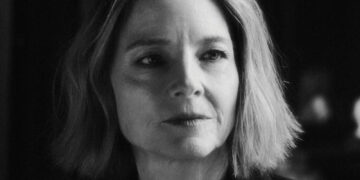 Jodie Foster: An American Oscar-Winner in Paris