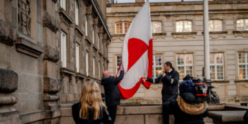 European Union Officials Lean Toward Negotiating, Not Retaliating, Over Trump Tariff Threat