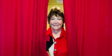 Tina Packer, Powerhouse of Shakespeare Performance, Dies at 87