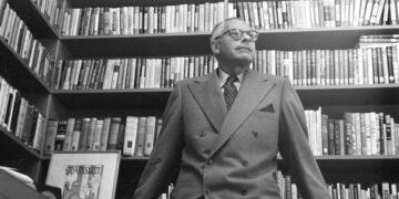 He Put Dr. Seuss, Ayn Rand and ‘Ulysses’ on Your Bookshelves