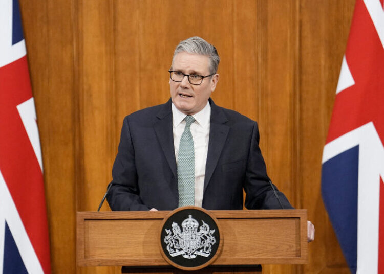 Starmer Pushes Back Against Greenland Tariff Threat as ‘Completely Wrong’