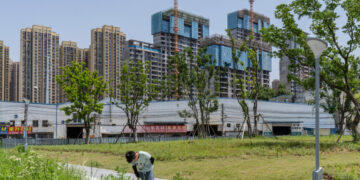 Real Estate Crash Weighs on China’s Economic Growth