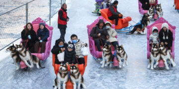 China’s Population Shrinks Again as Policies Fail to Reverse Decline