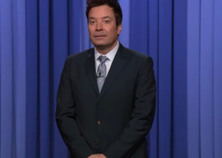 Jimmy Fallon Teases Trump Over Secondhand Prize