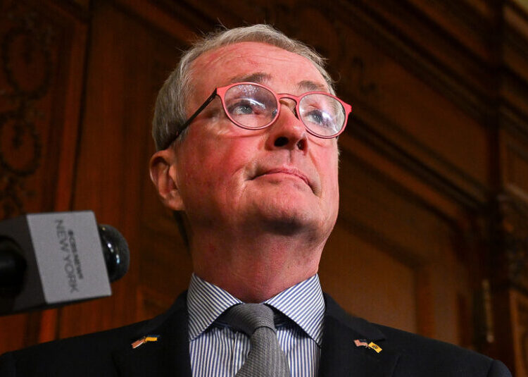 In Final Hours as Governor, Murphy Vetoes 2 Immigrant Rights Bills