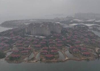 The Chinese Island Where Dreams of Real Estate Glory Never Die
