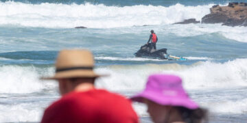 After Four Shark Attacks in 48 Hours, Australia Shuts Dozens of Beaches