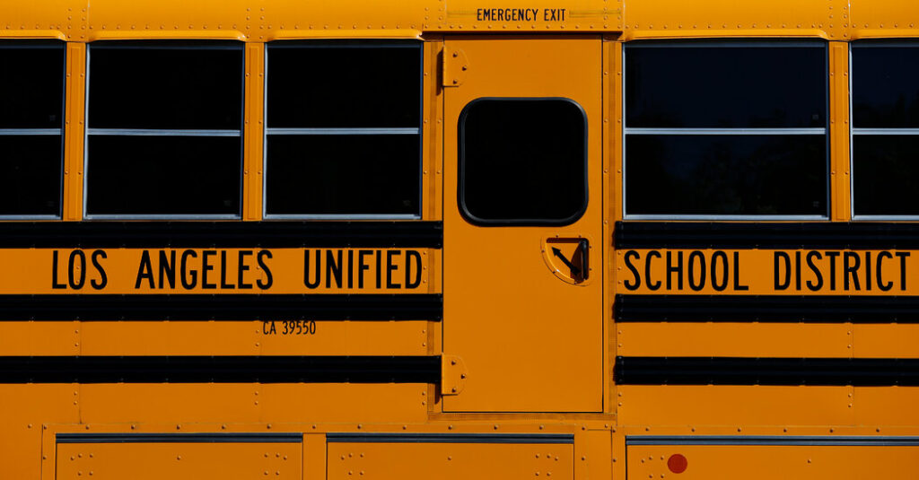White Students Hurt by L.A. Desegregation Policy, Lawsuit Says