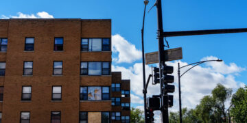 Illinois Investigates Claim That Landlord Tipped Off High-Profile ICE Raid