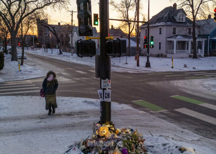 ‘High Alert, All the Time’: Minneapolis Sees ICE Around Every Corner