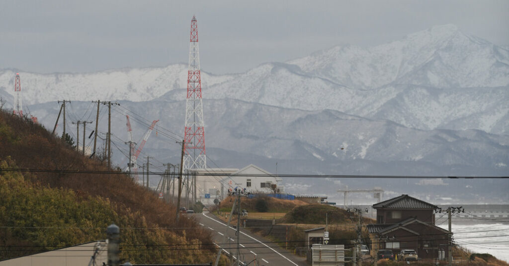 Malfunction Forces Japan to Take Restarted Nuclear Plant Offline