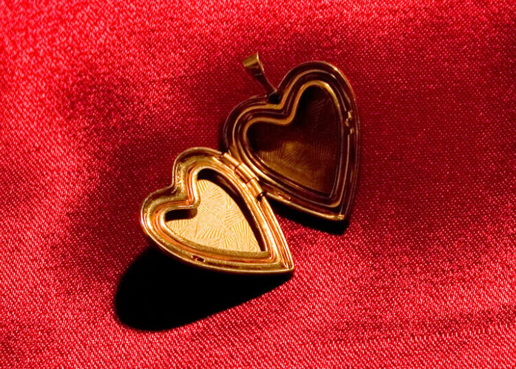 Do You Have an Object You’ve Kept as a Reminder of Love?