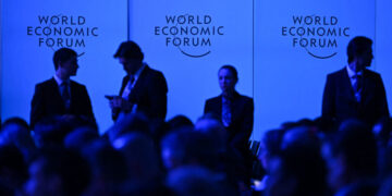 At Davos, Talk of Climate Change Retreats to the Sidelines